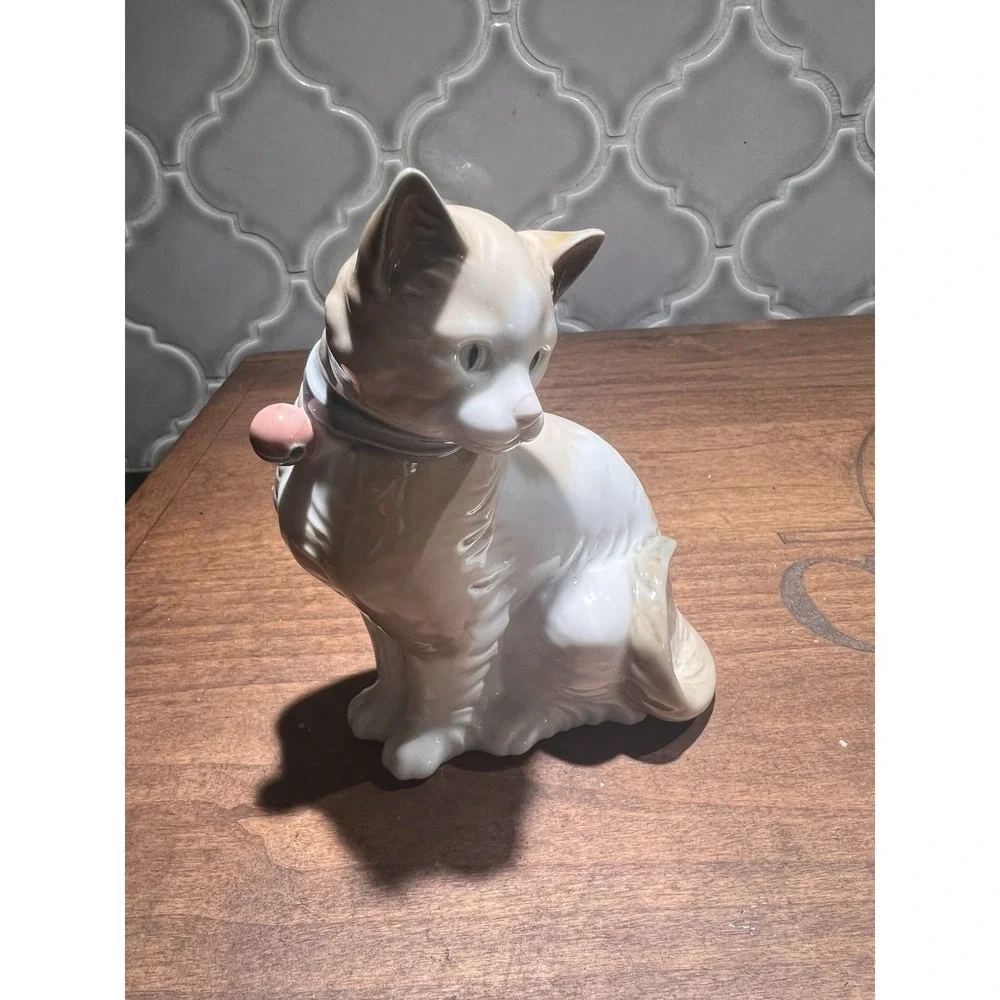 Vintage Nao Lladro Kitten Porcelain Figurine 1985 